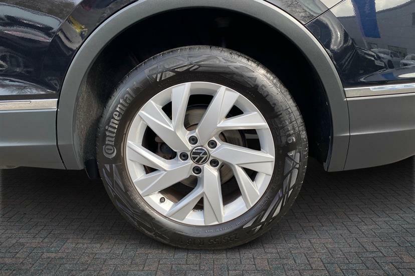 Volkswagen Tiguan Allspace 2.0 Tdi Life Black #5