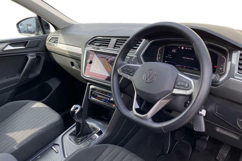 Volkswagen Tiguan Allspace 2.0 Tdi Life Black #6