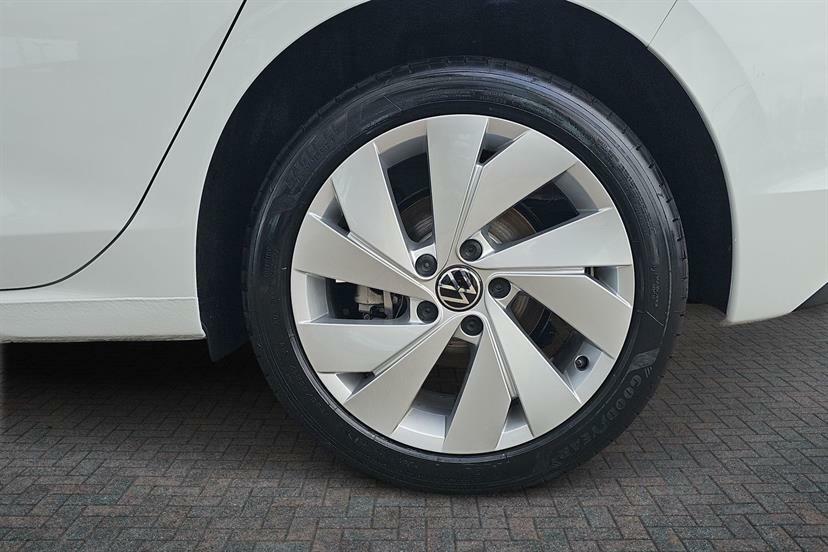 Volkswagen Golf 1.5 Tsi 150 Style DE26JDX White #5