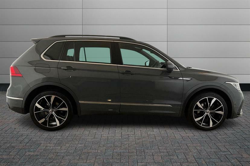 Volkswagen Tiguan 1.5 Tsi 150 R-line Dsg AU23RHX Grey #4