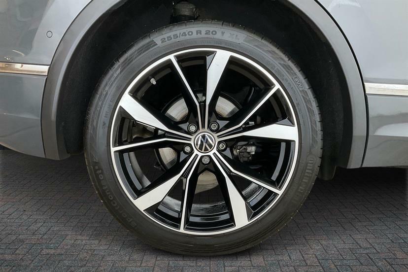 Volkswagen Tiguan 1.5 Tsi 150 R-line Dsg AU23RHX Grey #5