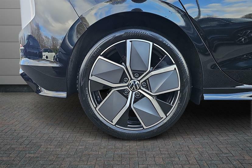 Volkswagen Golf 1.5 Etsi 150 Black Edition Dsg DG26HJE Black #5