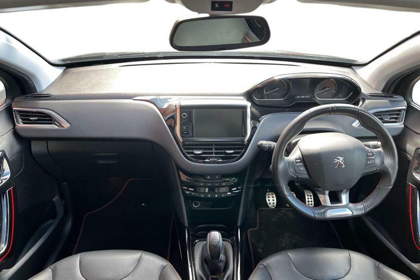 Peugeot 2008 1.2 Puretech 110 Gt Line EN17PXF Black #6