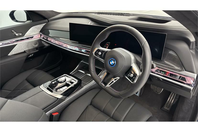 BMW 7 Series M760e Xdrive Blue #6