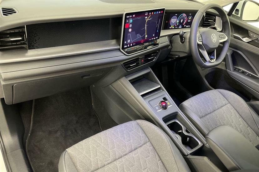 Volkswagen Tayron 1.5 Tsi Ehybrid Match Dsg6 AO26JCJ White #2