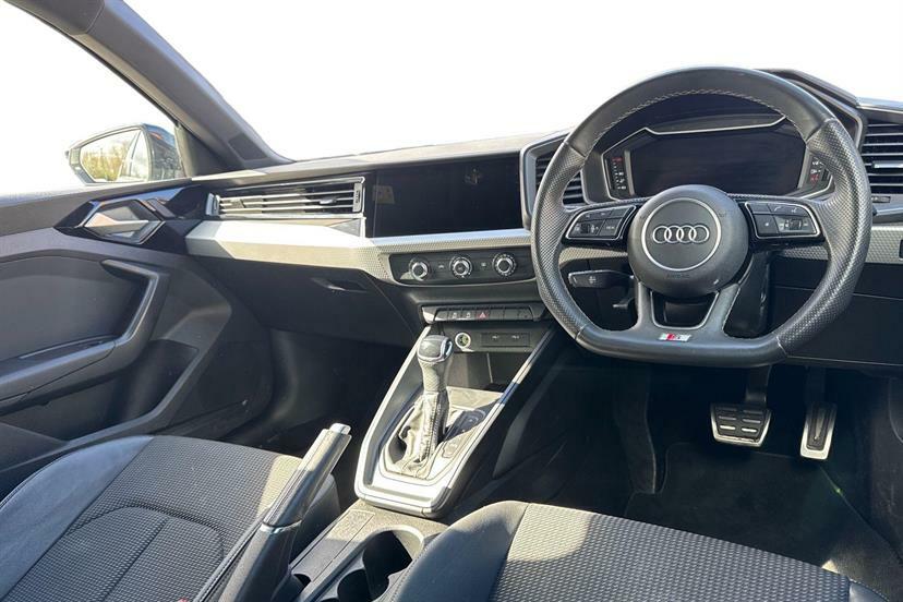 Audi A1 25 Tfsi Black Edition S Tronic YF74TBO White #6