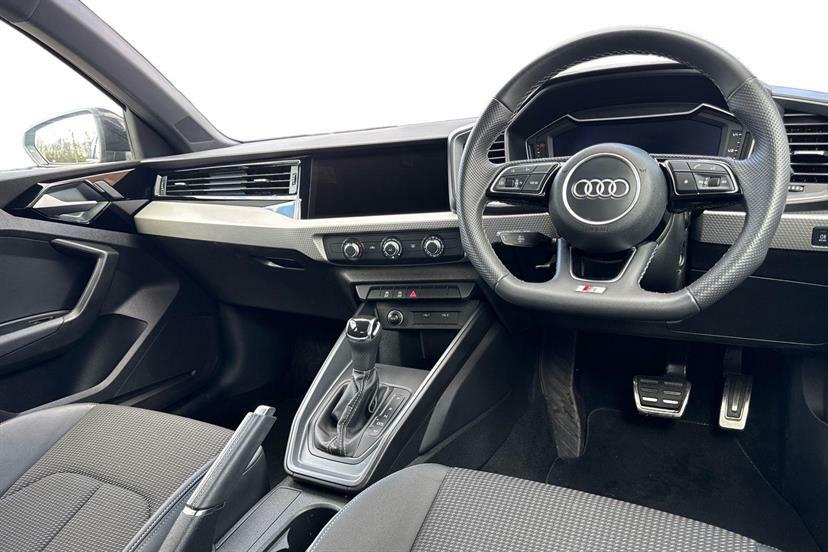 Audi A1 25 Tfsi Black Edition S Tronic EN74BCV Blue #6