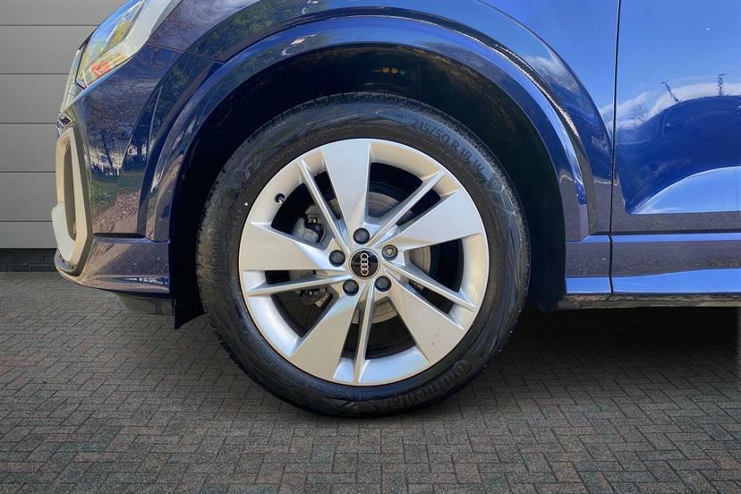 Audi Q2 35 Tfsi S Line S Tronic Blue #5