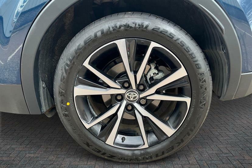 Toyota C-Hr 1.8 Hybrid Design Cvt GJ75FZZ #5