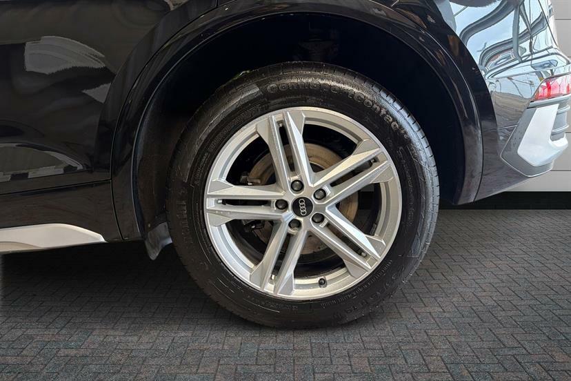 Audi Q5 40 Tdi Quattro S Line S Tronic EK23YKL Black #5