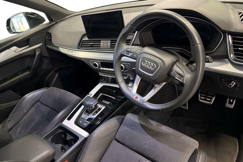 Audi Q5 40 Tdi Quattro S Line S Tronic EK23YKL Black #6