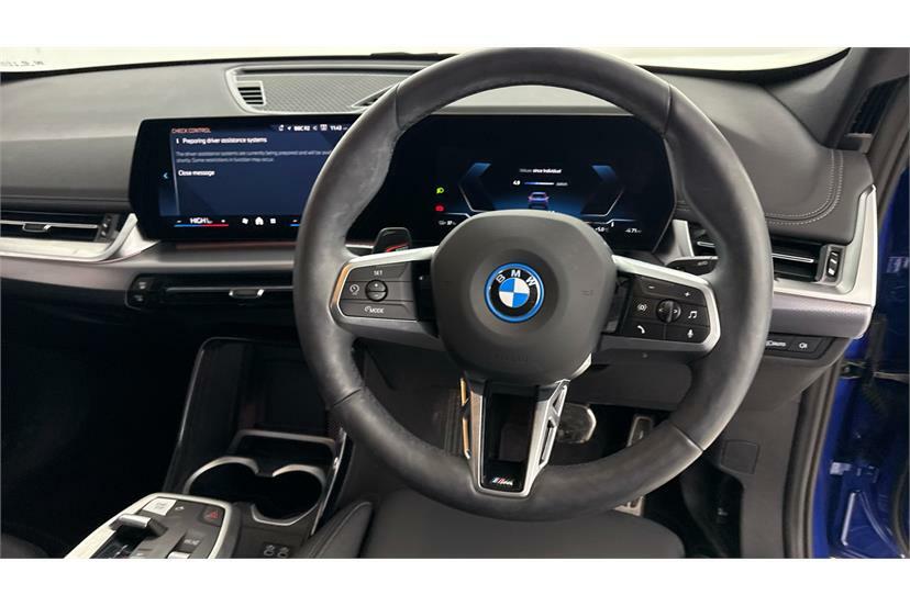 BMW iX1 230Kw Xdrive30 M Sport 65Kwh YE25XZU Blue #5