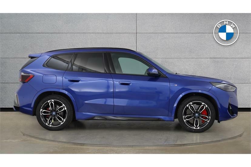BMW iX1 230Kw Xdrive30 M Sport 65Kwh YE25XZU Blue #3