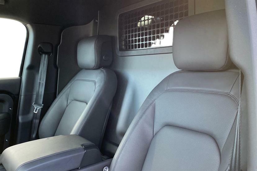 Land Rover Defender 110 3.0 D350 Hard Top X-dynamic Hse DK75PNL Black #4