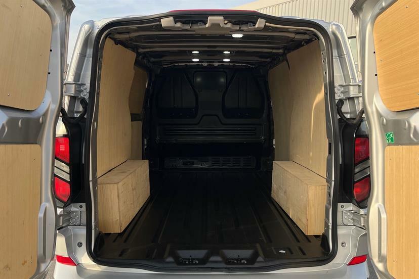 Ford Transit Custom 2.0 Ecoblue 136Ps H1 Van Limited HV25WJY Silver #2
