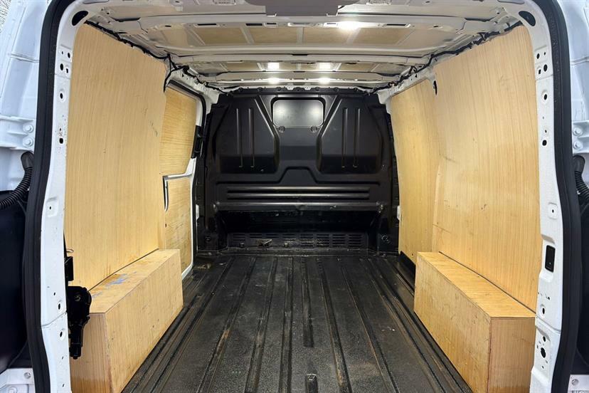 Ford Transit Custom 2.0 Ecoblue 136Ps H1 Van Limited LG25YPV White #2