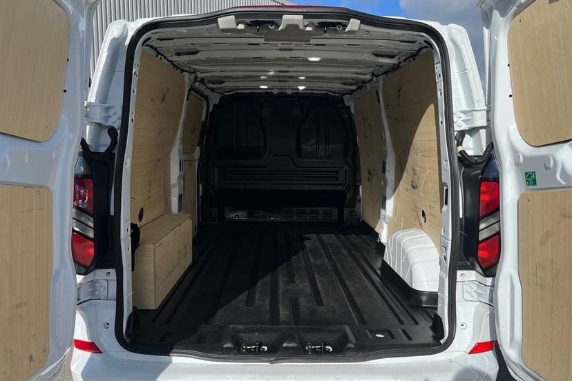 Ford Transit Custom 2.0 Ecoblue 136Ps H1 Van Limited BG74VDX White #2
