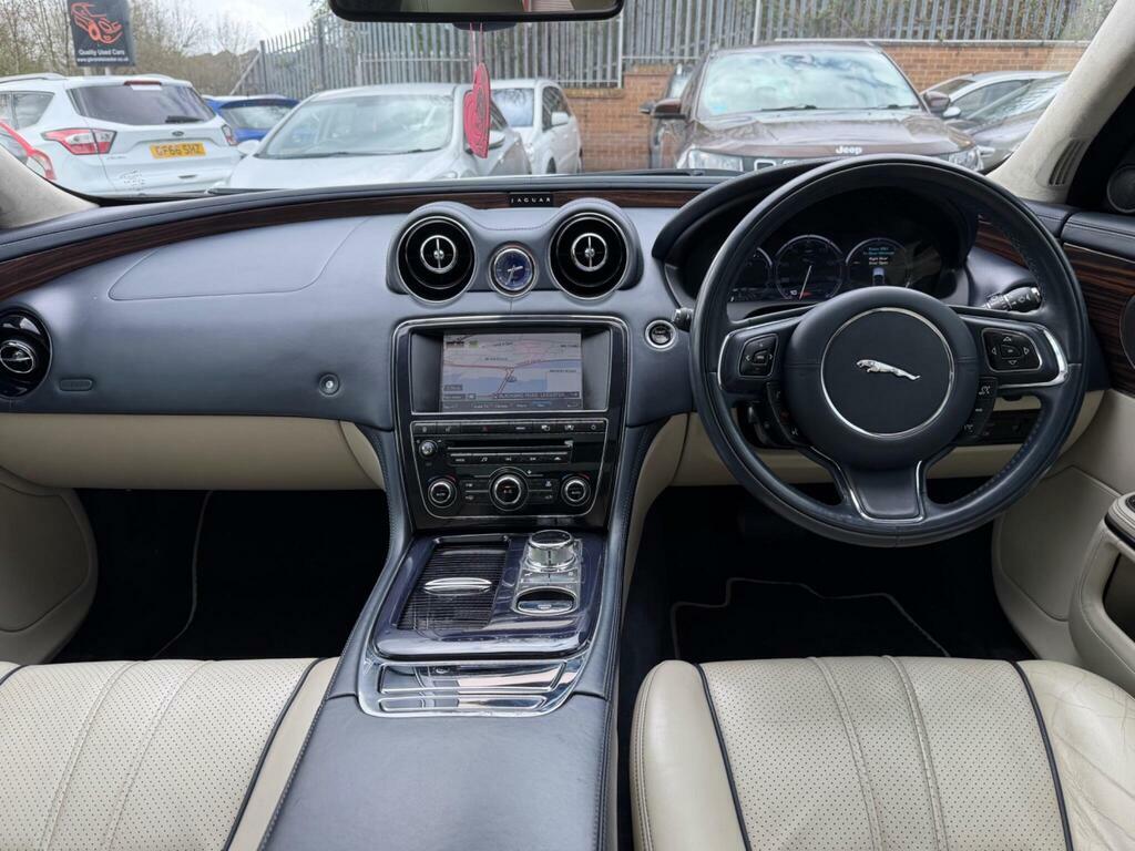 Jaguar XJ 3.0D V6 Portfolio Euro 5 Silver #4