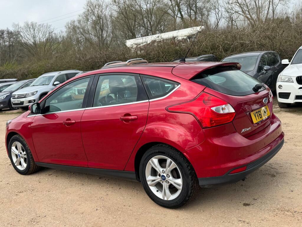 Ford Focus 1.6 Zetec Euro 5 YT61AWP Red #4
