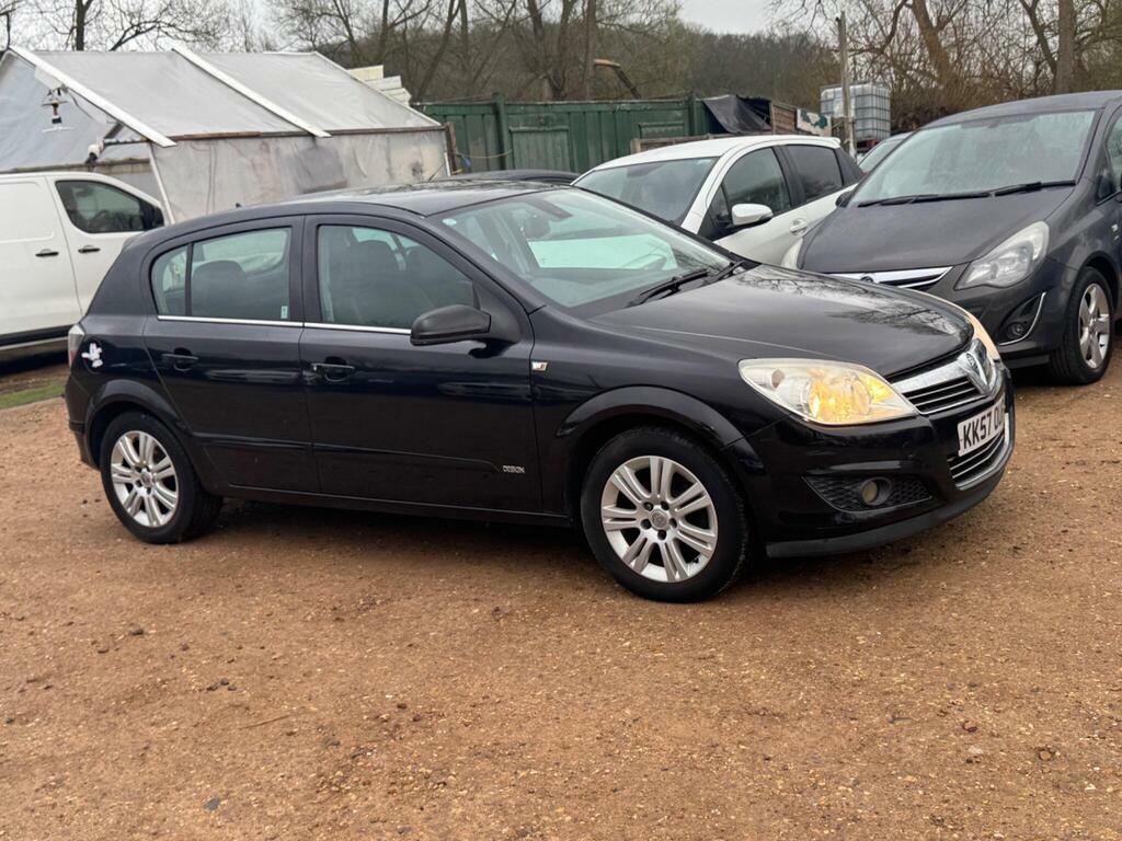 Vauxhall Astra 1.6I 16V Design Black