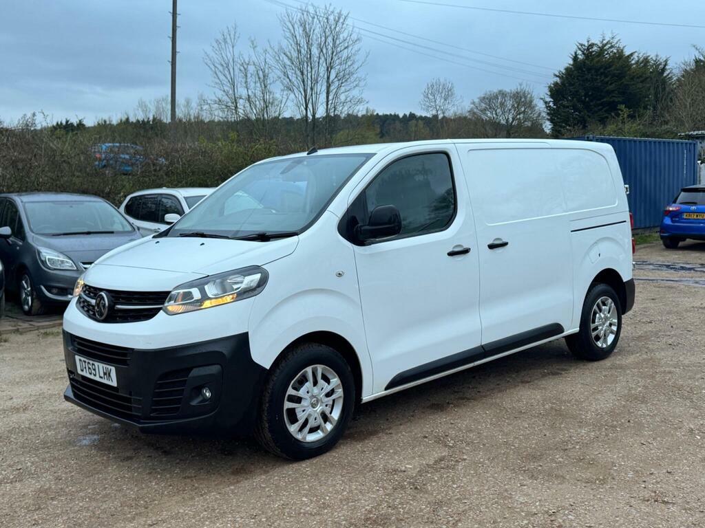 Vauxhall Vivaro 1.5 Turbo D 2700 Sportive L1 H1 Euro 6 S S DT69LHK Black #3