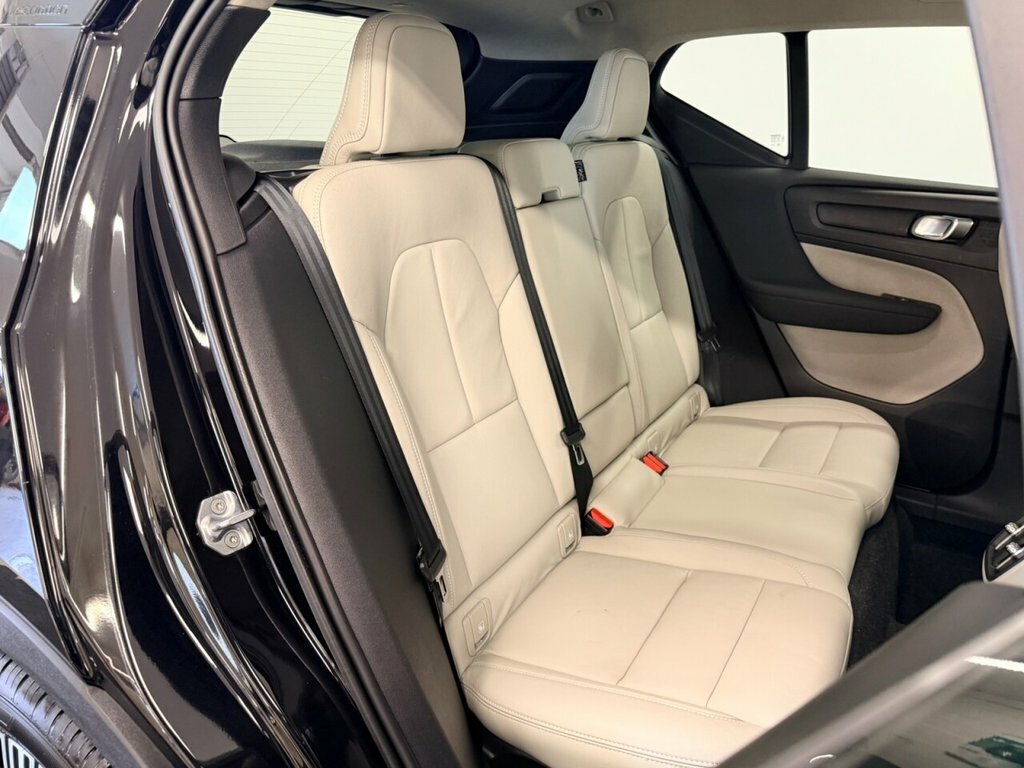 Volvo XC40 Suv SF68UYS Black #5