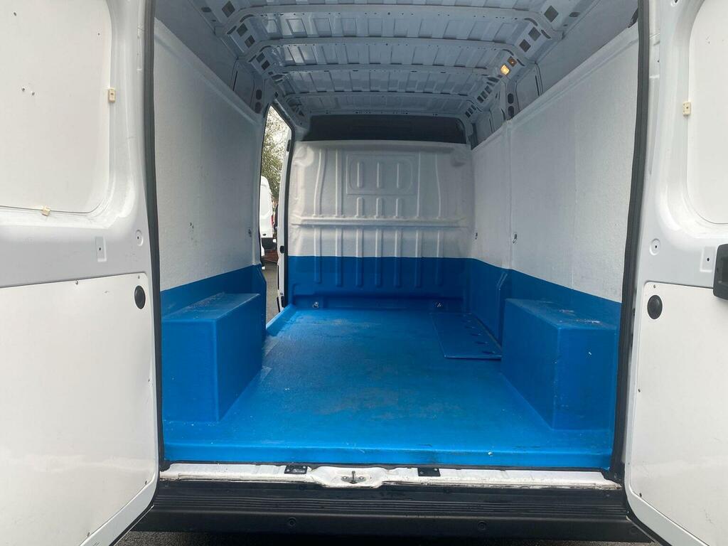 Peugeot Boxer Panel Van 2.2 Bluehdi 335 Professional Premium L LL23CFD White #3
