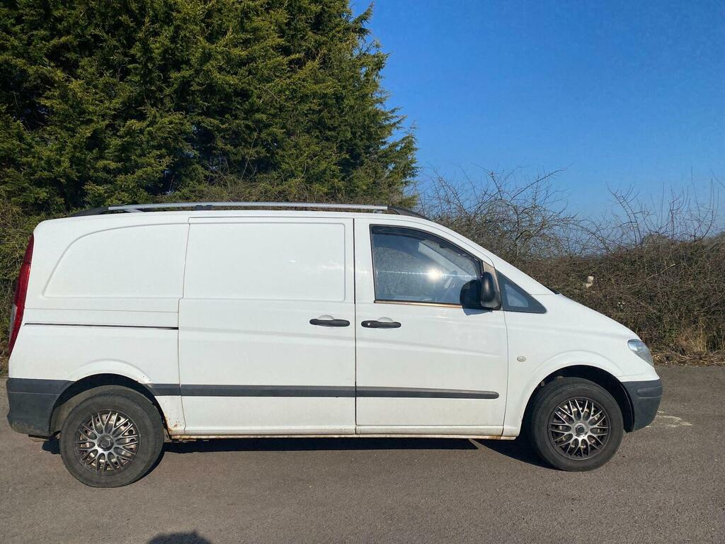 Mercedes-Benz Vito Panel Van 2.1 111Cdi Compact Panel Van Swb 20 White