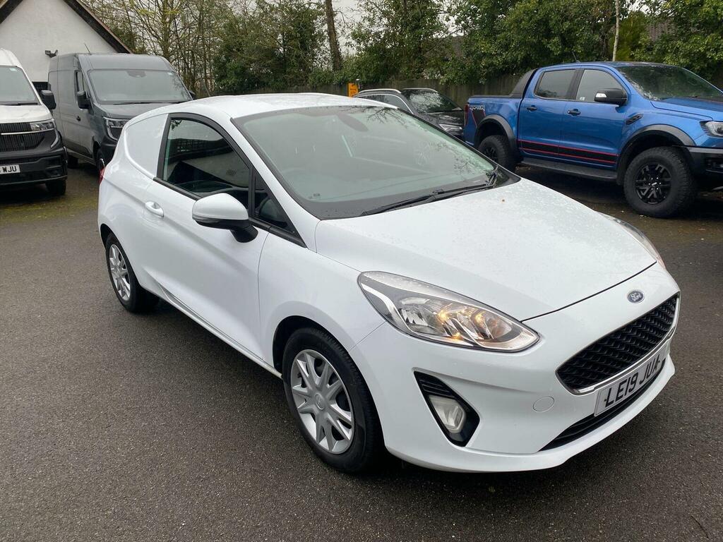 Ford Fiesta Car Derived Van 1.5 Tdci Euro 6 Ss 201919 LE19JUA White #3