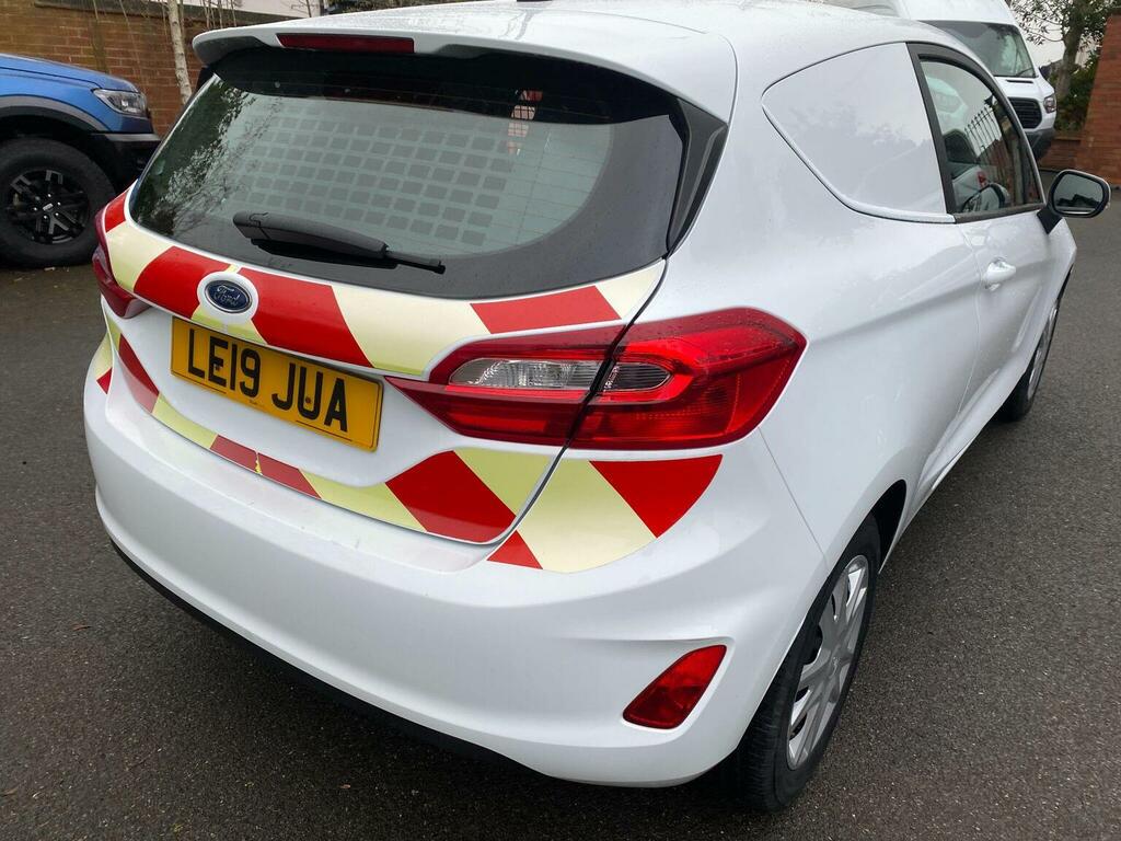 Ford Fiesta Car Derived Van 1.5 Tdci Euro 6 Ss 201919 LE19JUA White #4