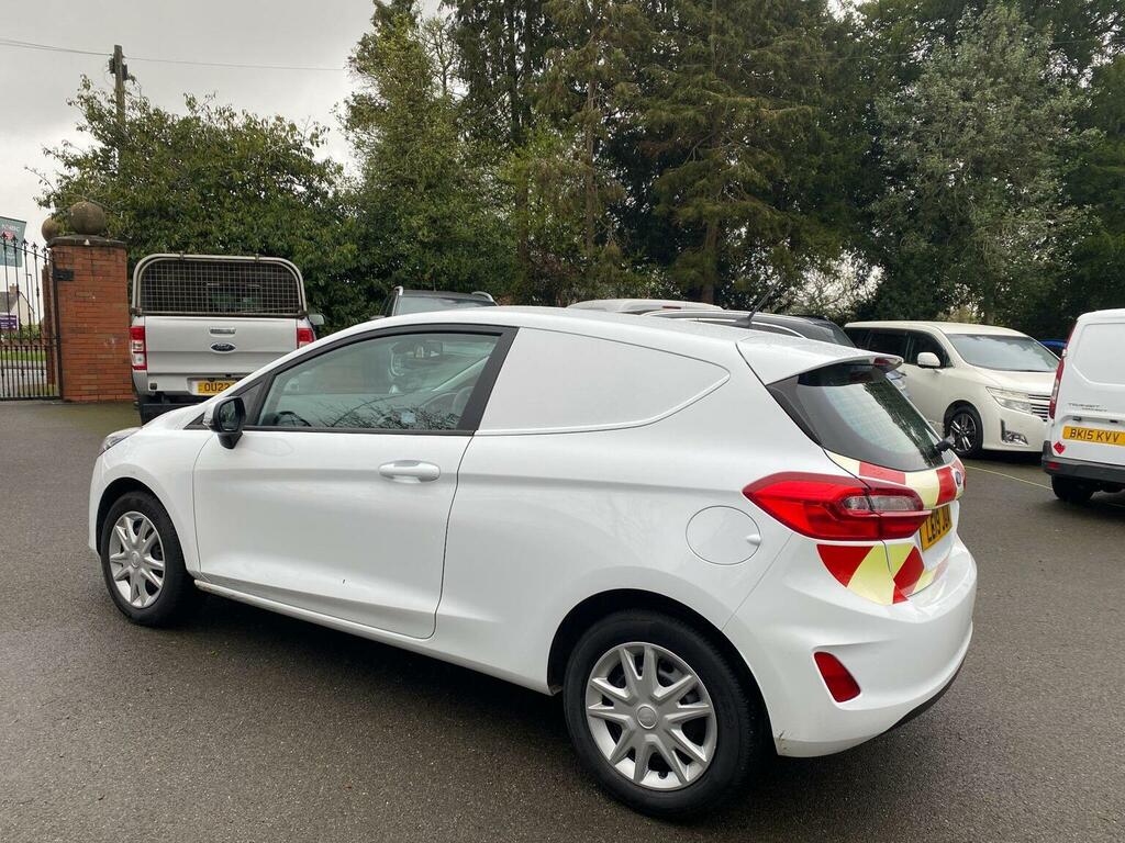 Ford Fiesta Car Derived Van 1.5 Tdci Euro 6 Ss 201919 LE19JUA White #5