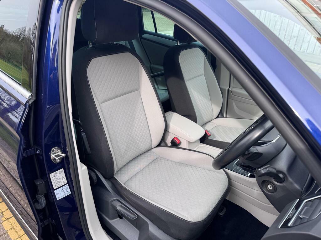 Volkswagen Tiguan 2.0 Tdi Bluemotion Tech Se Navigation Dsg Euro 6 RF66CHH Blue #2