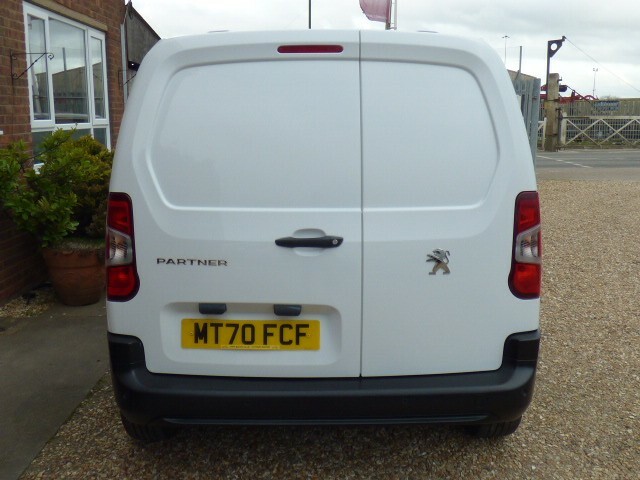 Peugeot Partner Panel Van 1.5 Bluehdi 1000 Professional, 15 Months MT70FCF White #5