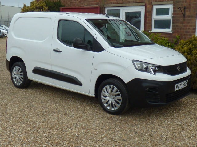 Peugeot Partner Panel Van 1.5 Bluehdi 1000 Professional, 15 Months White