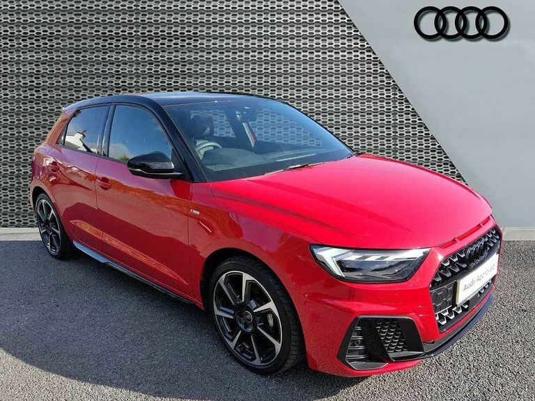 Audi A1 Black Edition 25 Tfsi 95 Ps S Tronic Red