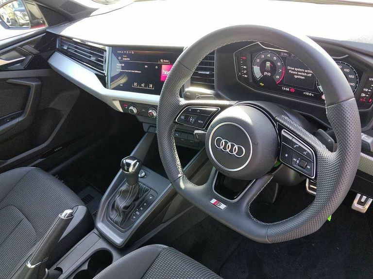 Audi A1 Black Edition 25 Tfsi 95 Ps S Tronic PK75BBZ Red #6