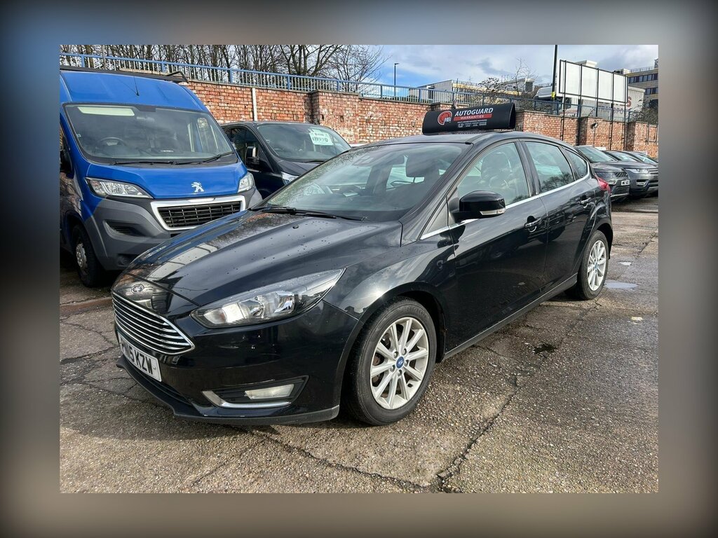Ford Focus 1.5 Tdci Titanium Euro 6 Ss PN15KZW Black #2