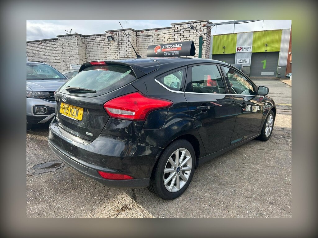 Ford Focus 1.5 Tdci Titanium Euro 6 Ss PN15KZW Black #3