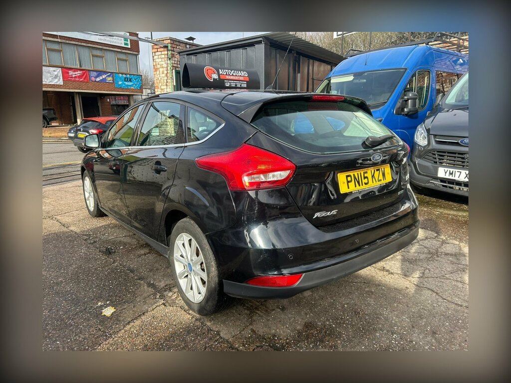 Ford Focus 1.5 Tdci Titanium Euro 6 Ss PN15KZW Black #4