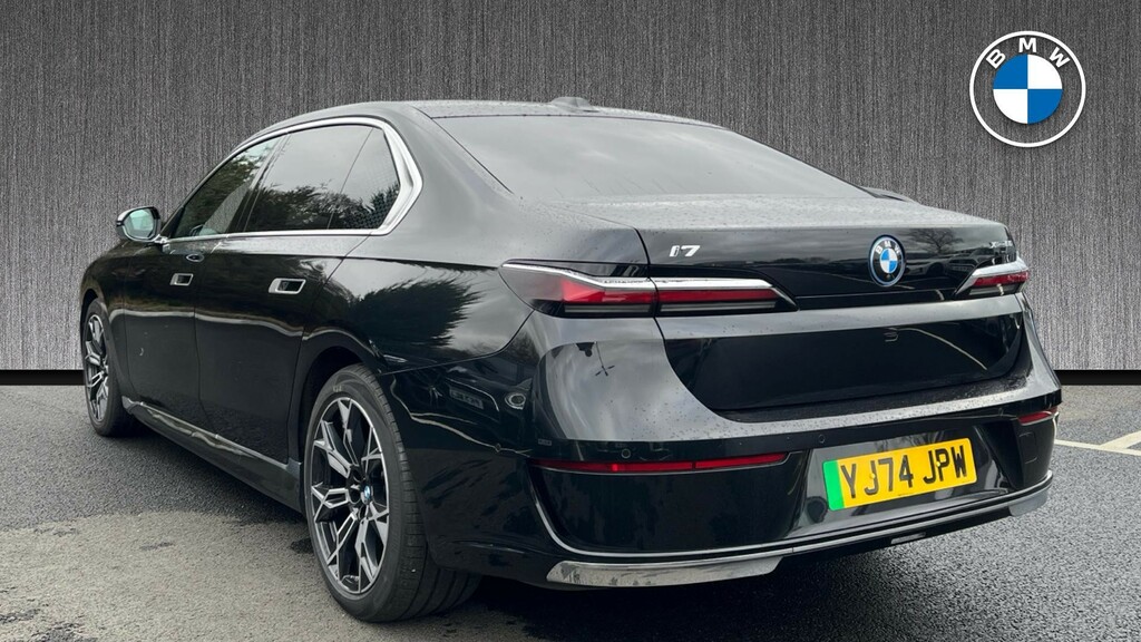 BMW i7 60 105.7Kwh Excellence Pro Xdrive YJ74JPW Black #2