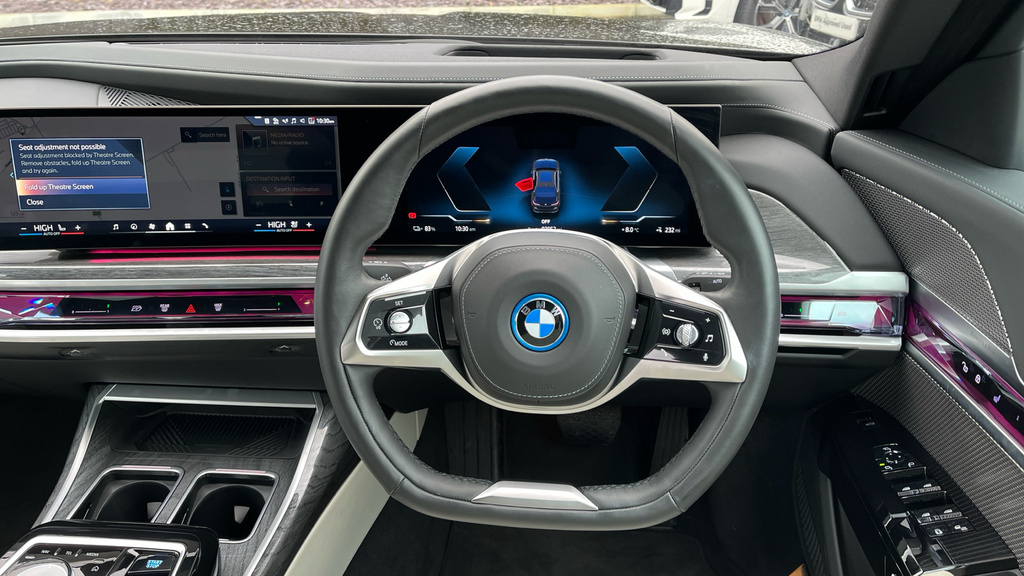 BMW i7 60 105.7Kwh Excellence Pro Xdrive YJ74JPW Black #5