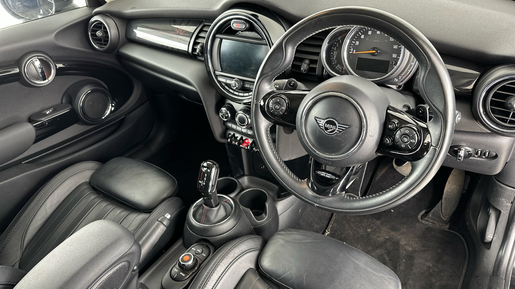 Mini Hatch 2.0 Cooper S Exclusive Steptronic Euro 6 Ss LM70LXN Black #4