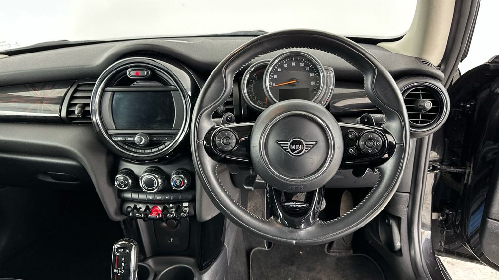 Mini Hatch 2.0 Cooper S Exclusive Steptronic Euro 6 Ss LM70LXN Black #5