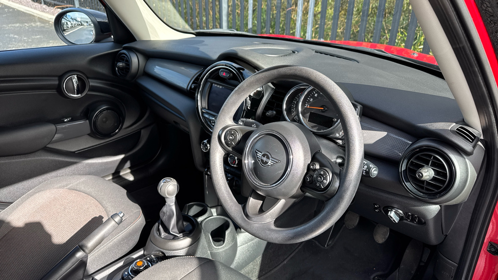 Mini Hatch 1.5 Cooper Classic Euro 6 Ss Red #6