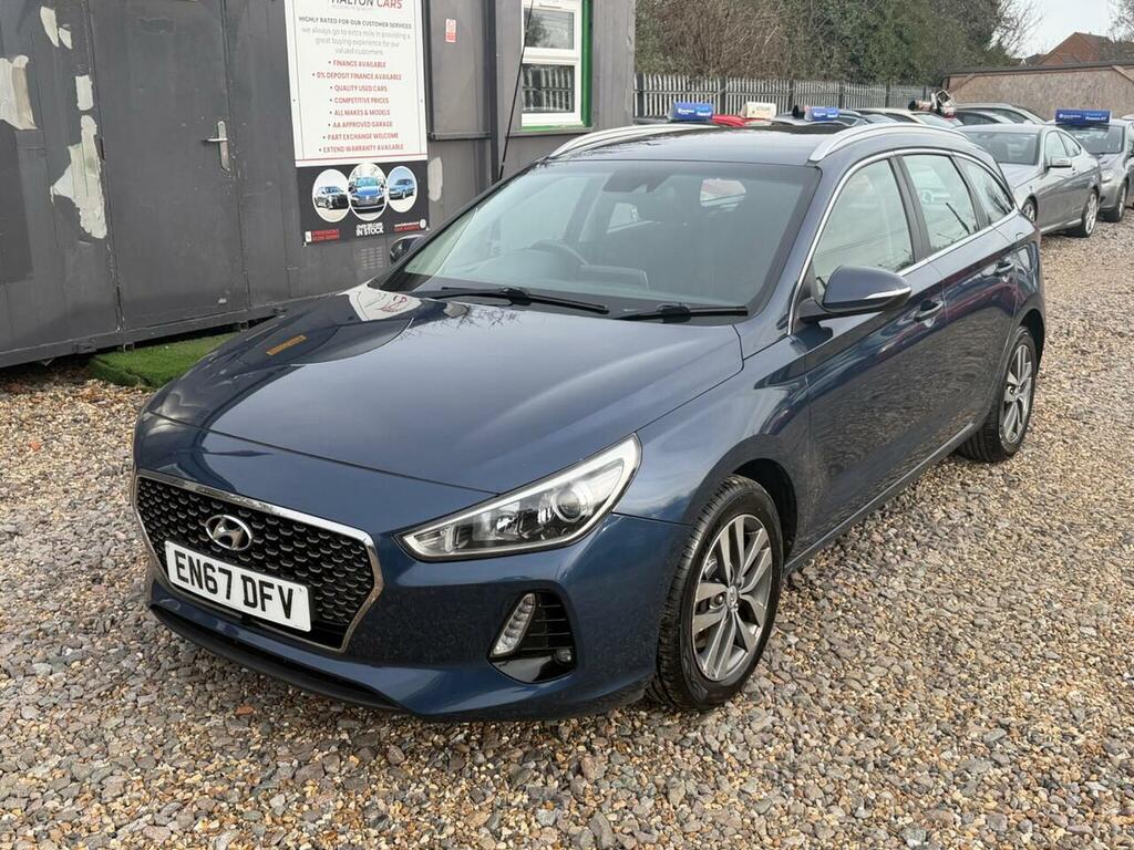 Hyundai I30 1.6 Crdi Se Nav Tourer Euro 6 Ss EN67DFV #3