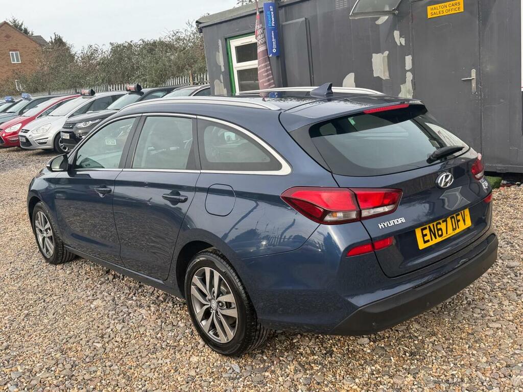 Hyundai I30 1.6 Crdi Se Nav Tourer Euro 6 Ss EN67DFV #4