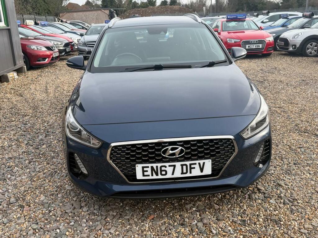 Hyundai I30 1.6 Crdi Se Nav Tourer Euro 6 Ss EN67DFV #2