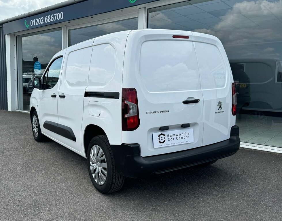 Peugeot Partner 1.5L Professional Premium OY71NTC White #4