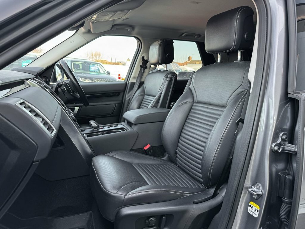 Land Rover Discovery 3L Se LV70WFK Grey #6