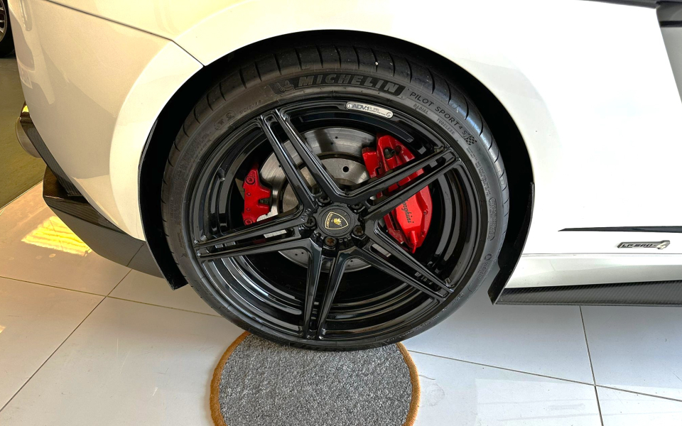 Lamborghini Gallardo Gallardo - 2010 60 Black #8
